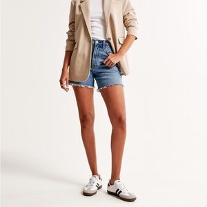 NWOT✨Abercrombie - Dad Shorts - Medium Wash